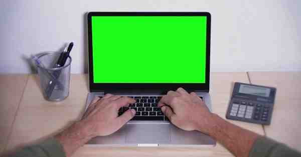 How to Fix Green Screen on a Laptop