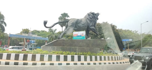 Sosyo Circle, Surat: